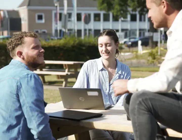 renate-sjors-giel-buiten